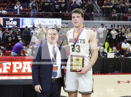 Thumbnail 2 in Hayesville vs. Chatham Charter (NCHSAA 1A Championship) photogallery.