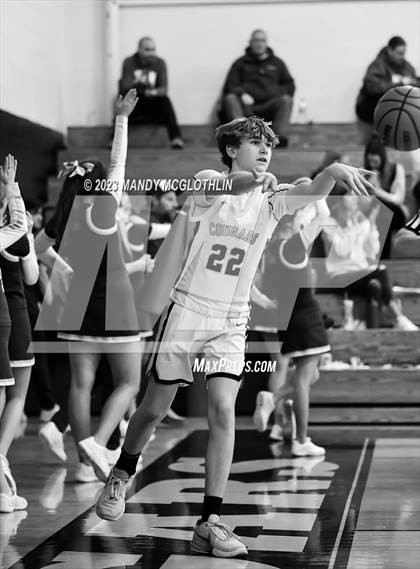 Thumbnail 1 in Auburn @ Illini Central photogallery.