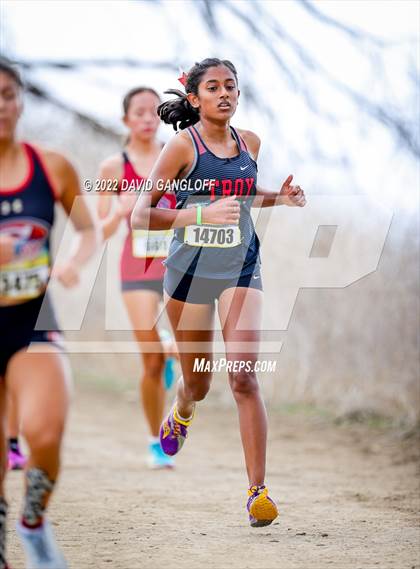 Thumbnail 3 in Mt SAC Invitational (Division 1 - Race 75) photogallery.