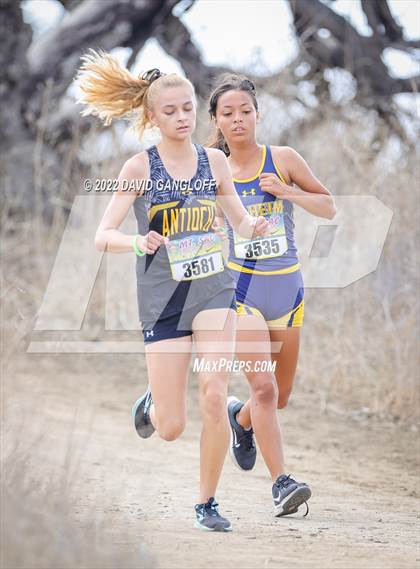 Thumbnail 2 in Mt SAC Invitational (Division 1 - Race 75)  photogallery.