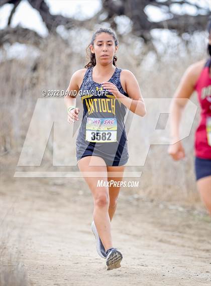 Thumbnail 3 in Mt SAC Invitational (Division 1 - Race 75) photogallery.