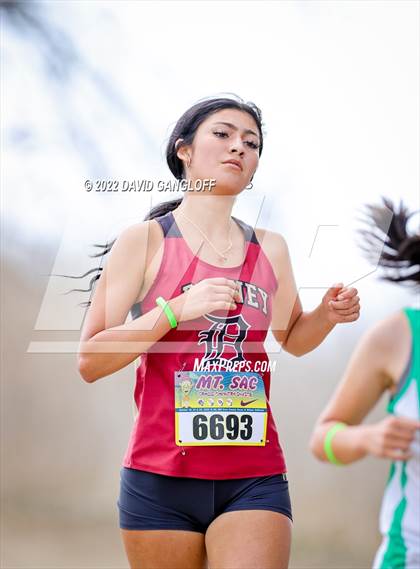 Thumbnail 3 in Mt SAC Invitational (Division 1 - Race 75) photogallery.