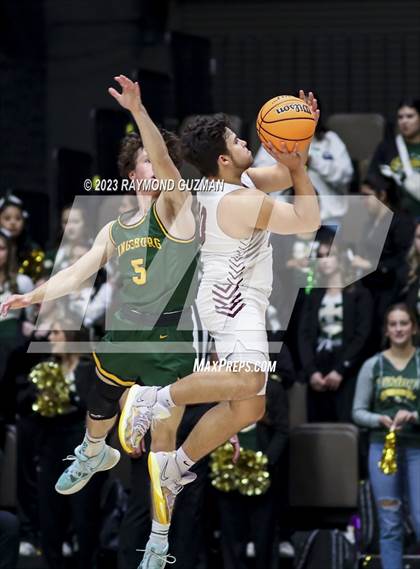 Thumbnail 3 in Kingsburg vs. Sierra (CIF CS Division 3 Championship) photogallery.