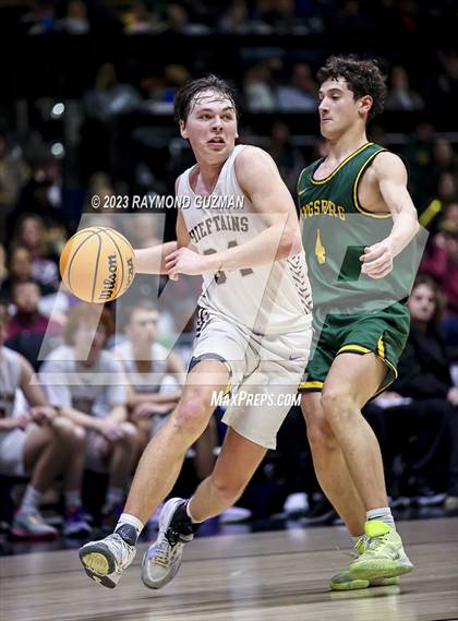 Thumbnail 3 in Kingsburg vs. Sierra (CIF CS Division 3 Championship) photogallery.
