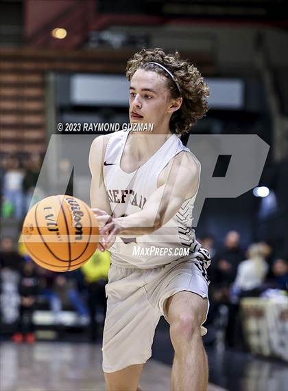 Thumbnail 3 in Kingsburg vs. Sierra (CIF CS Division 3 Championship) photogallery.