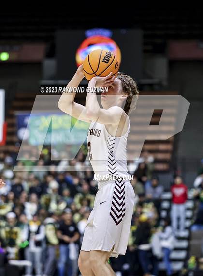 Thumbnail 3 in Kingsburg vs. Sierra (CIF CS Division 3 Championship) photogallery.