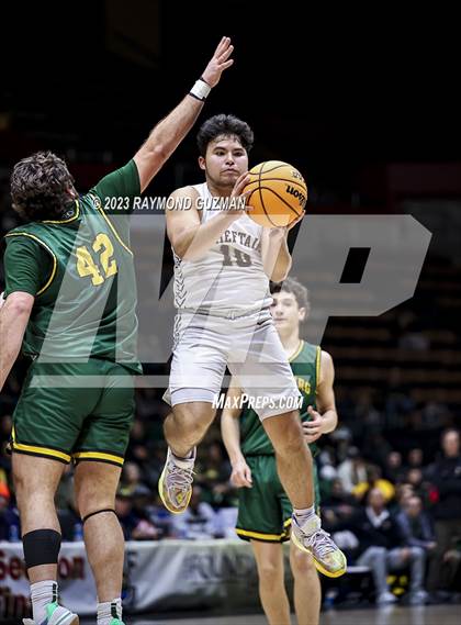 Thumbnail 1 in Kingsburg vs. Sierra (CIF CS Division 3 Championship) photogallery.