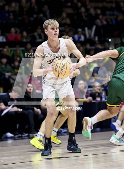 Thumbnail 3 in Kingsburg vs. Sierra (CIF CS Division 3 Championship) photogallery.