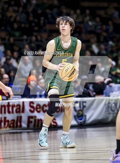 Thumbnail 1 in Kingsburg vs. Sierra (CIF CS Division 3 Championship) photogallery.