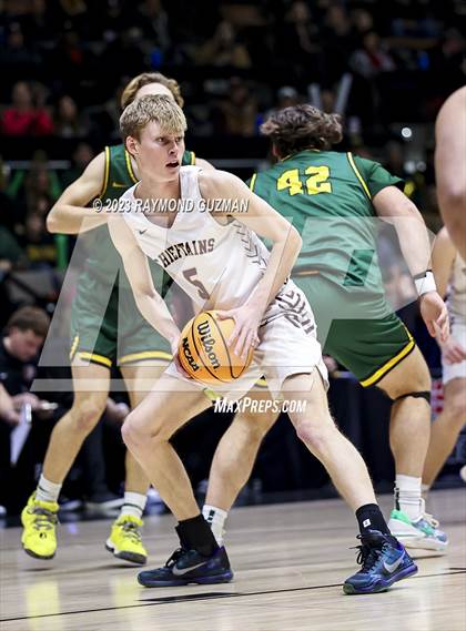 Thumbnail 2 in Kingsburg vs. Sierra (CIF CS Division 3 Championship) photogallery.