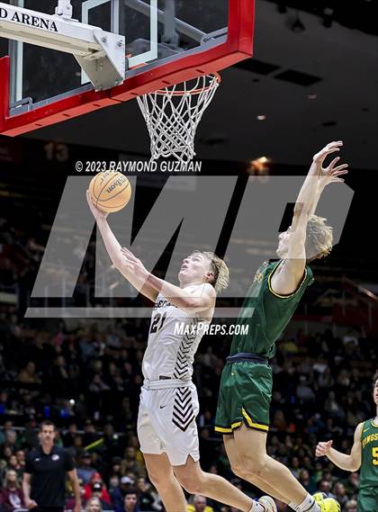 Thumbnail 1 in Kingsburg vs. Sierra (CIF CS Division 3 Championship) photogallery.