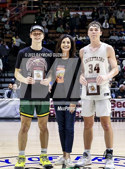 Thumbnail 1 in Kingsburg vs. Sierra (CIF CS Division 3 Championship) photogallery.