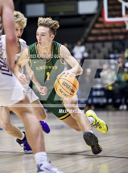 Thumbnail 3 in Kingsburg vs. Sierra (CIF CS Division 3 Championship) photogallery.