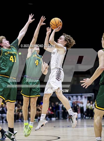 Thumbnail 3 in Kingsburg vs. Sierra (CIF CS Division 3 Championship) photogallery.