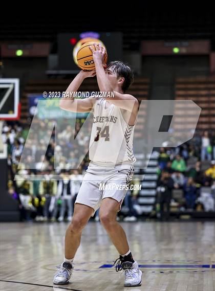 Thumbnail 1 in Kingsburg vs. Sierra (CIF CS Division 3 Championship) photogallery.