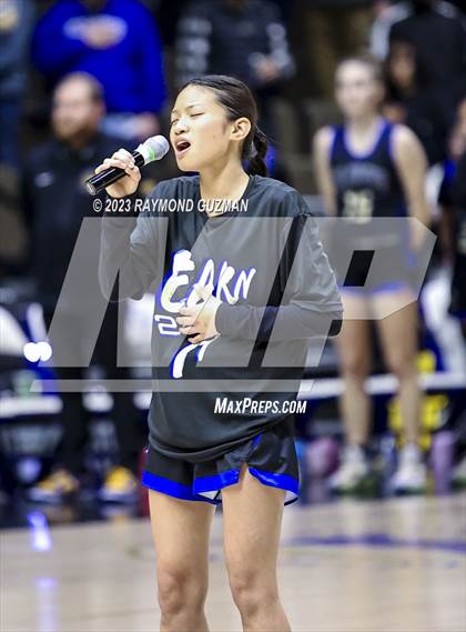 Thumbnail 2 in Kingsburg vs. Sierra (CIF CS Division 3 Championship) photogallery.