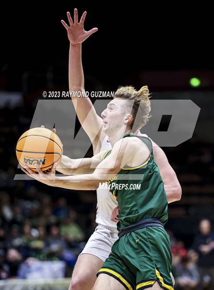 Thumbnail 2 in Kingsburg vs. Sierra (CIF CS Division 3 Championship) photogallery.