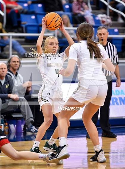 Thumbnail 3 in Incline vs. Lincoln County (NIAA State 2A Championship) photogallery.