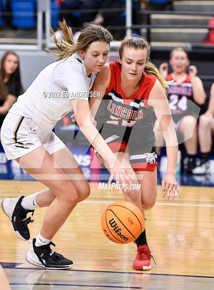 Thumbnail 1 in Incline vs. Lincoln County (NIAA State 2A Championship) photogallery.
