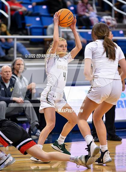 Thumbnail 2 in Incline vs. Lincoln County (NIAA State 2A Championship) photogallery.