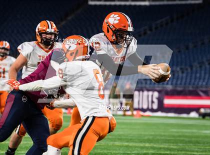 Thumbnail 2 in Thayer Academy vs Dexter (NEPSAC John "Moose" Curtis Bowl at Gillette Stadium) photogallery.