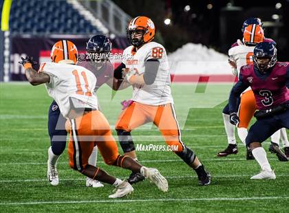 Thumbnail 2 in Thayer Academy vs Dexter (NEPSAC John "Moose" Curtis Bowl at Gillette Stadium) photogallery.