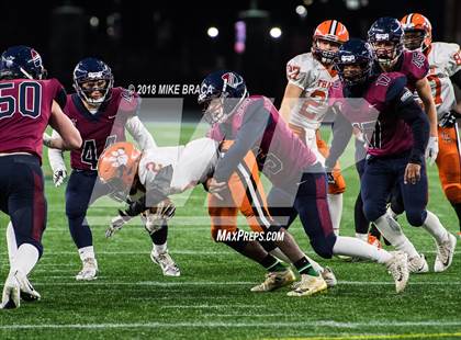 Thumbnail 1 in Thayer Academy vs Dexter (NEPSAC John "Moose" Curtis Bowl at Gillette Stadium) photogallery.