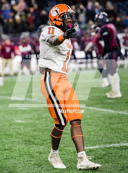 Thumbnail 3 in Thayer Academy vs Dexter (NEPSAC John "Moose" Curtis Bowl at Gillette Stadium) photogallery.