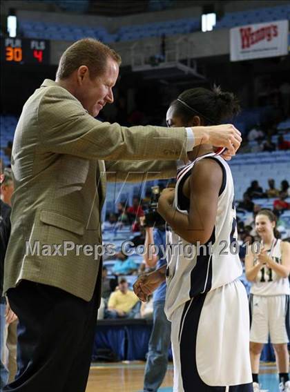 Thumbnail 3 in Bishop McGuinness vs. Williamston (NCHSAA Class 1A Final) photogallery.