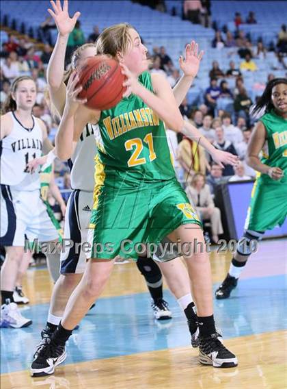Thumbnail 3 in Bishop McGuinness vs. Williamston (NCHSAA Class 1A Final) photogallery.