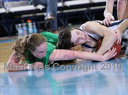 Thumbnail 2 in Bishop McGuinness vs. Williamston (NCHSAA Class 1A Final) photogallery.