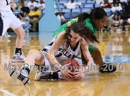 Thumbnail 1 in Bishop McGuinness vs. Williamston (NCHSAA Class 1A Final) photogallery.
