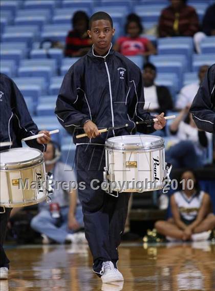 Thumbnail 2 in Bishop McGuinness vs. Williamston (NCHSAA Class 1A Final) photogallery.
