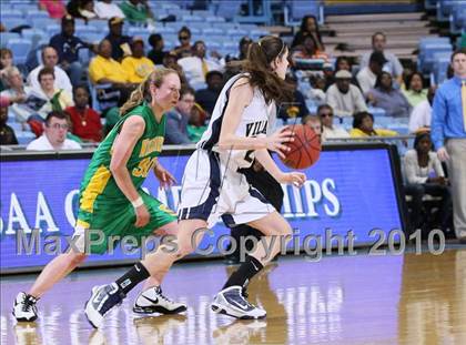 Thumbnail 3 in Bishop McGuinness vs. Williamston (NCHSAA Class 1A Final) photogallery.