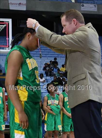 Thumbnail 2 in Bishop McGuinness vs. Williamston (NCHSAA Class 1A Final) photogallery.