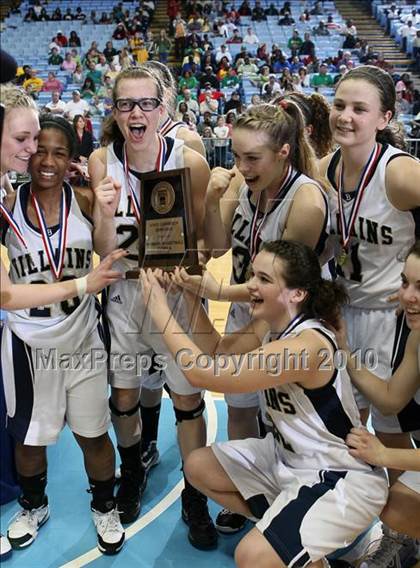Thumbnail 1 in Bishop McGuinness vs. Williamston (NCHSAA Class 1A Final) photogallery.