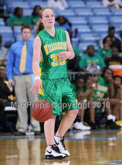 Thumbnail 3 in Bishop McGuinness vs. Williamston (NCHSAA Class 1A Final) photogallery.