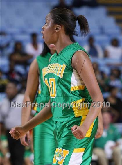 Thumbnail 2 in Bishop McGuinness vs. Williamston (NCHSAA Class 1A Final) photogallery.