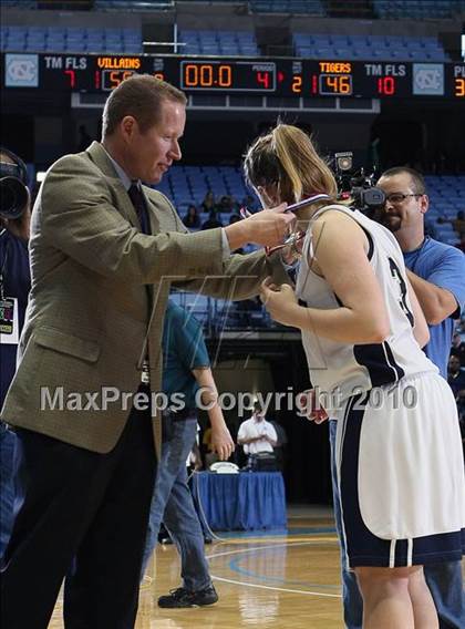 Thumbnail 1 in Bishop McGuinness vs. Williamston (NCHSAA Class 1A Final) photogallery.