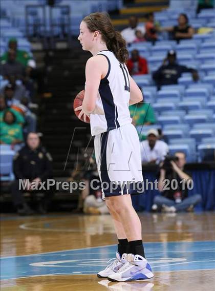 Thumbnail 2 in Bishop McGuinness vs. Williamston (NCHSAA Class 1A Final) photogallery.