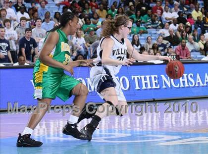 Thumbnail 2 in Bishop McGuinness vs. Williamston (NCHSAA Class 1A Final) photogallery.
