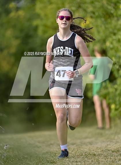 Thumbnail 3 in Delaware County Meet photogallery.