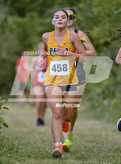 Thumbnail 1 in Delaware County Meet photogallery.