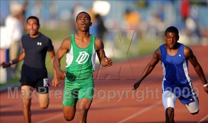 Thumbnail 2 in CIF LA City Section Masters Championships photogallery.