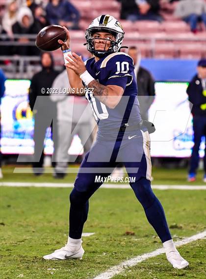 Thumbnail 1 in St. John Bosco vs. Mater Dei (CIF SS DIV 1 Championship Final) photogallery.