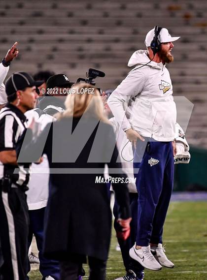 Thumbnail 3 in St. John Bosco vs. Mater Dei (CIF SS DIV 1 Championship Final) photogallery.