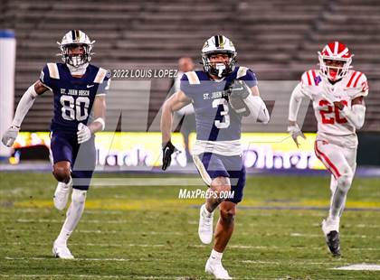 Thumbnail 3 in St. John Bosco vs. Mater Dei (CIF SS DIV 1 Championship Final) photogallery.