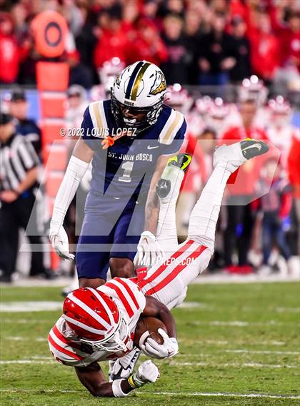 Thumbnail 3 in St. John Bosco vs. Mater Dei (CIF SS DIV 1 Championship Final) photogallery.