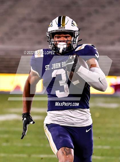 Thumbnail 1 in St. John Bosco vs. Mater Dei (CIF SS DIV 1 Championship Final) photogallery.