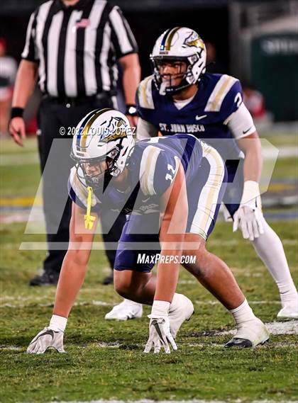 Thumbnail 2 in St. John Bosco vs. Mater Dei (CIF SS DIV 1 Championship Final) photogallery.